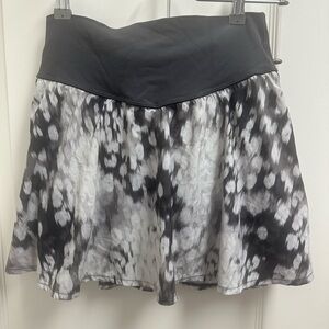 Offline by Aerie Stylish Black, Gray and White Women's Athletic Skirt